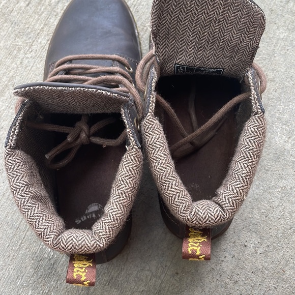 Brown doc martens - Picture 6 of 6